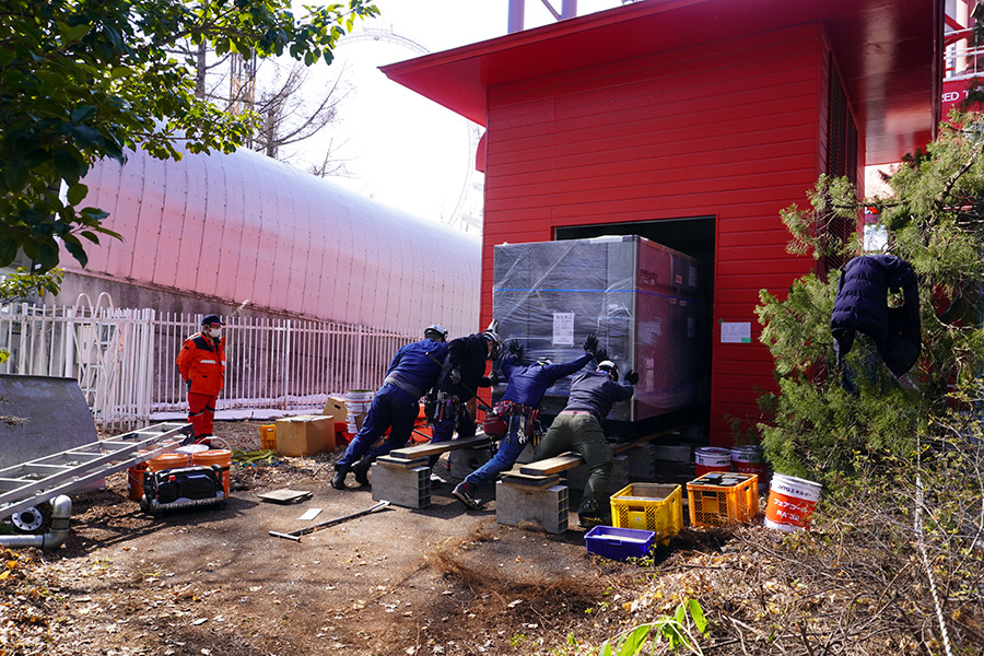 レッドタワー用油冷式コンプレッサー更新工事